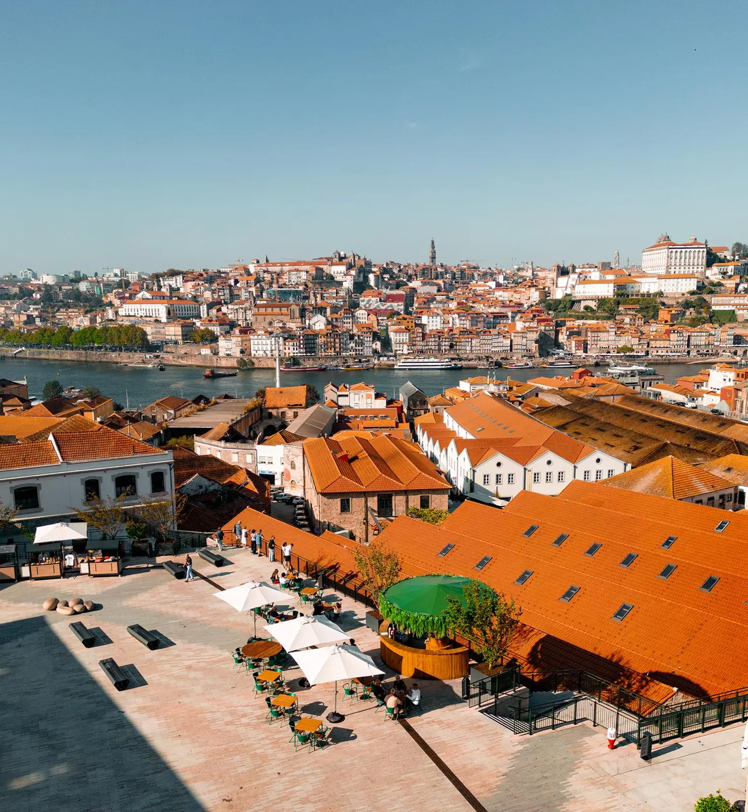 Vue panoramique sur Porto depuis Vila Nova de Gaia