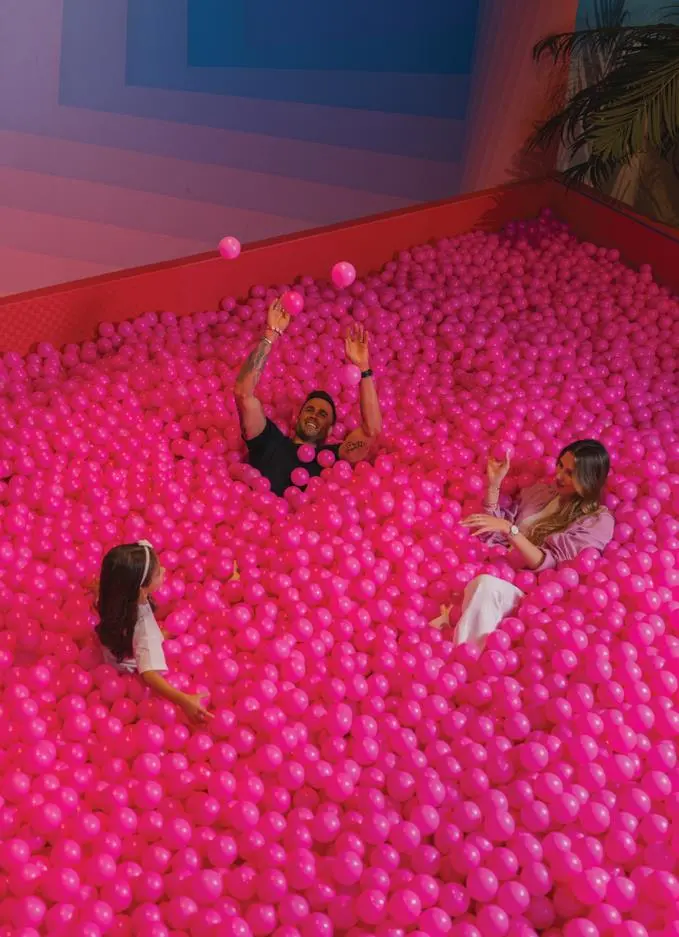 Installation rose du Pink Palace
